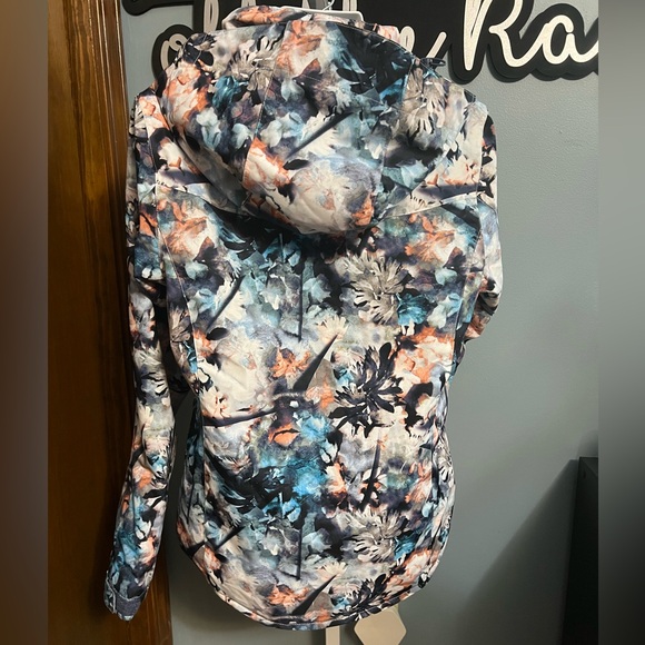 Roxy Dry Flight Technology Multicolor Floral Winter Hooded Coat NWOT - Picture 5 of 9